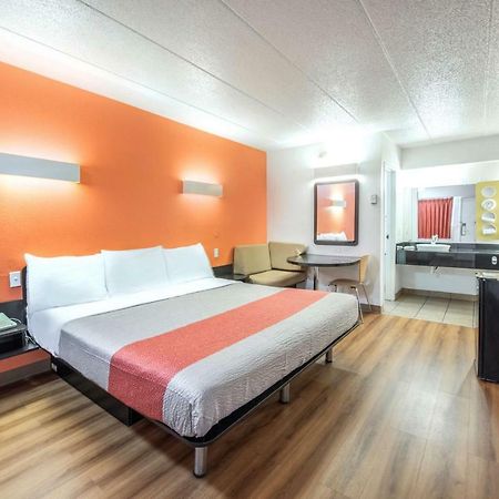 Motel 6-Columbus, Oh - Worthington Eksteriør billede