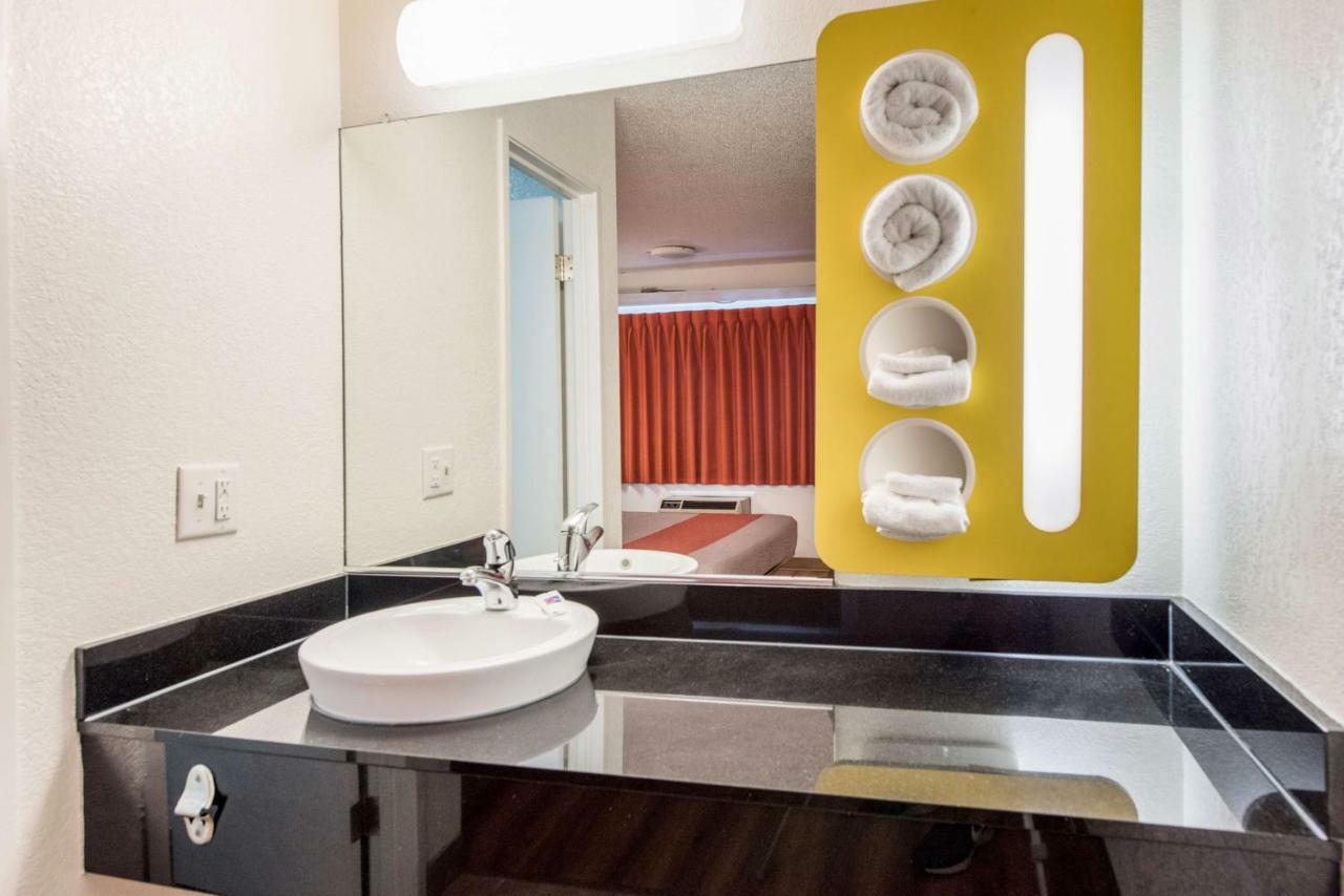 Motel 6-Columbus, Oh - Worthington Eksteriør billede